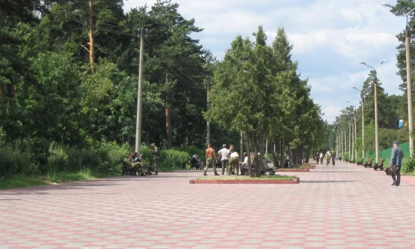 Центральная аллея парка